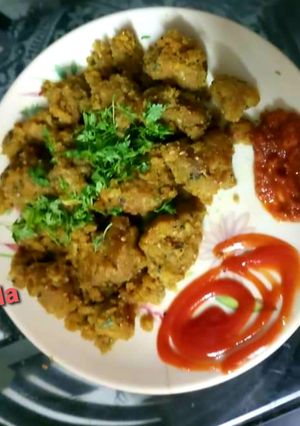 દૂધી ભાત ના મુઠીયા (Dudhi Bhaat Na muthiya Recipe in Gujarati) રેસીપી મુખ્ય ફોટો