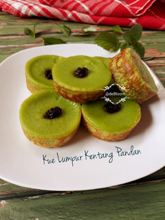 Foto resep 568. Kue Lumpur Kentang Pandan