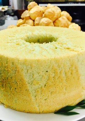 Hình của món Bông lan chiffon lá dứa.