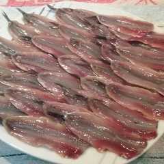 Una foto de Como limpiar boquerones o anchoas