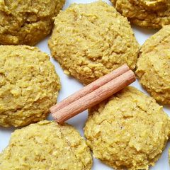 A picture of Halloween Pumpkin Cookies.