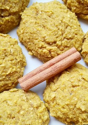 A picture of Halloween Pumpkin Cookies.