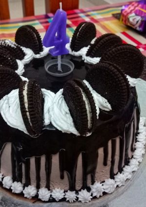 চকোলেট ড্রিপ ট্রুফল কেক (chocolate drip truffle cake recipe in Bengali) রেসিপির প্রধান ছবি