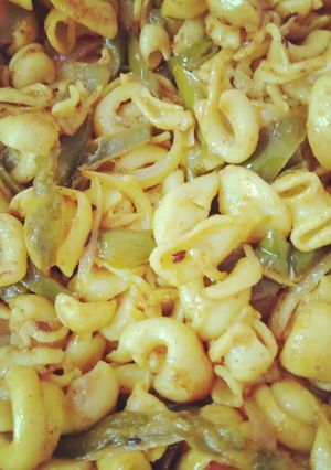 A picture of Spicy macroni.