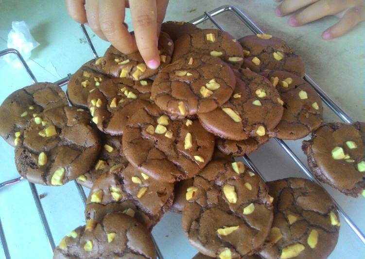 Crunchy Brownie Cookies