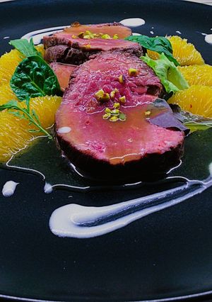Foto di Filetto di manzo con salsa d'arance e crema di gorgonzola