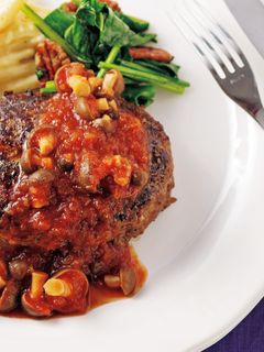 東販小食堂:牛肉漢堡排 的食譜成品照片