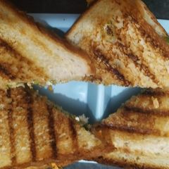 A picture of Carrot sandwich.