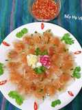 Bánh Bột Lọc (Hue-Style Tapioca Dumplings with Shrimp)