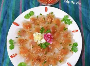 Hình của món Bánh bột lọc trần nhân tôm.