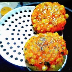 A picture of Sabudana vada.