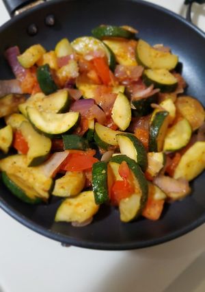 A picture of Mexican style zucchini.