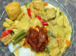 Gambar Lontong Kuah Lodeh