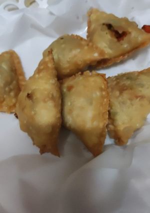 صورة لوصفة سمبوسة بالخضار وجبنه مع نعناع