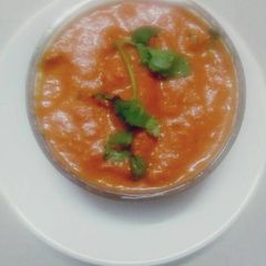 A picture of Pizza sauce.