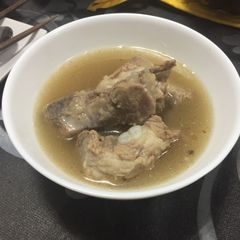 A picture of Bak Kut Teh.