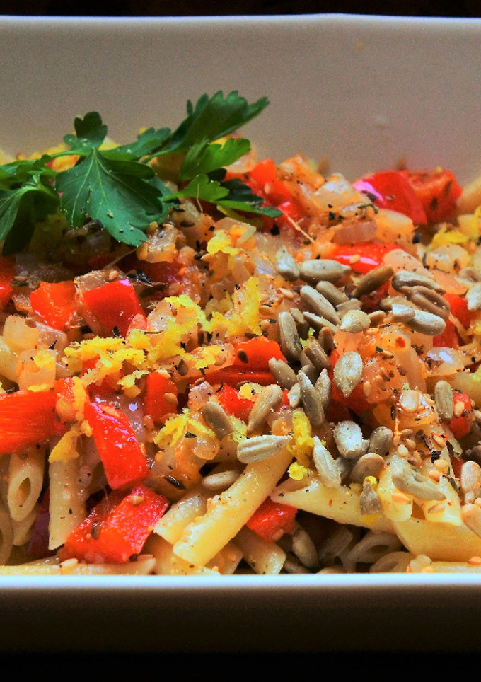 Una foto de Pasta con limón y za'atar 🍋