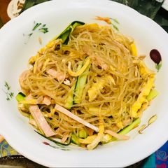 A picture of Simple glass noodle salad.