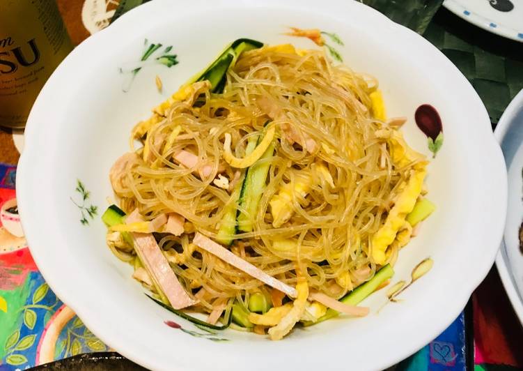 simple glass noodle salad recipe main photo