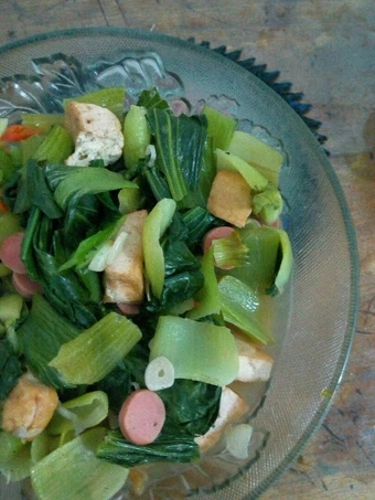 Langkah Mudah untuk Menyiapkan Resep Cah pokcoy tahu sosis yang Bikin Ngiler