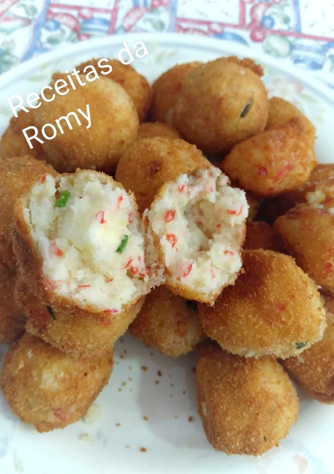 Foto de Bolinhas de Delícias do Mar recheadas com Queijo