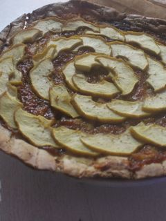 Una foto de Tarta de manzana con mermelada de mandarinas amargas
