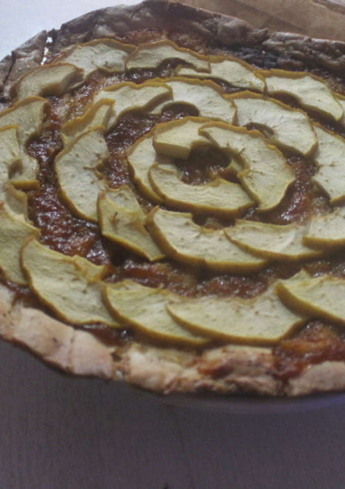 Una foto de Tarta de manzana con mermelada de mandarinas amargas