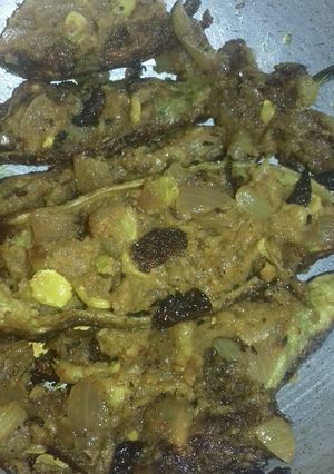 A picture of Bharva karela.