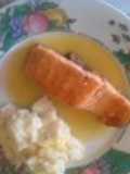 Salmón rosado al maracuyá