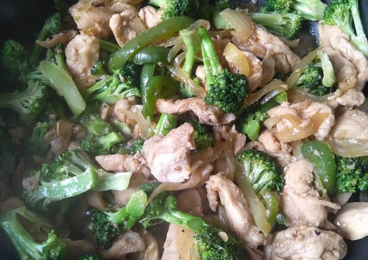 Resep Tumis Brokoli Ayam yang enak