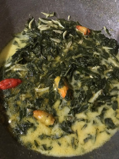 Foto resep Sayur Daun Singkong nyemek