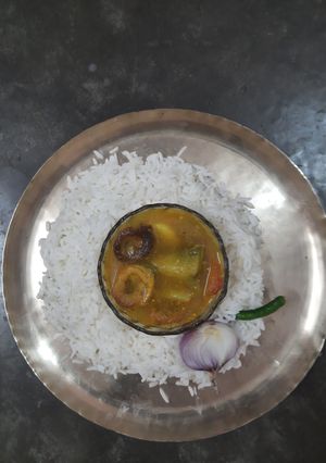 A picture of বীরভূমের কচু বড়ীর টক.