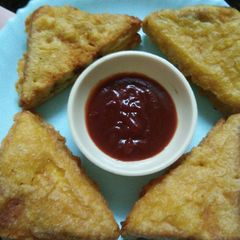 A picture of Bread Sandwich.