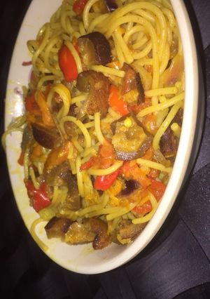 A picture of Spaghetti with Pomo.