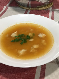 Una foto de Sopa de pescado al estilo de mi madre