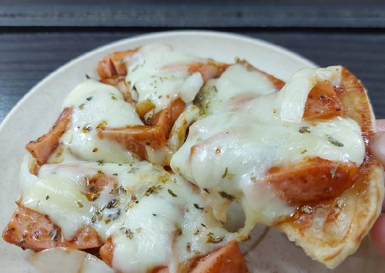 Bagaimana Menyiapkan Pizza Sosis Mozarella, Enak