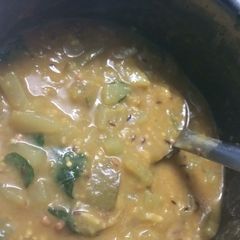 A picture of Chow-chow Puli kootu (Gravy).