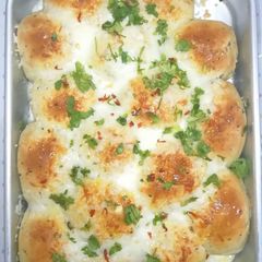A picture of Pull apart cheesy pav.