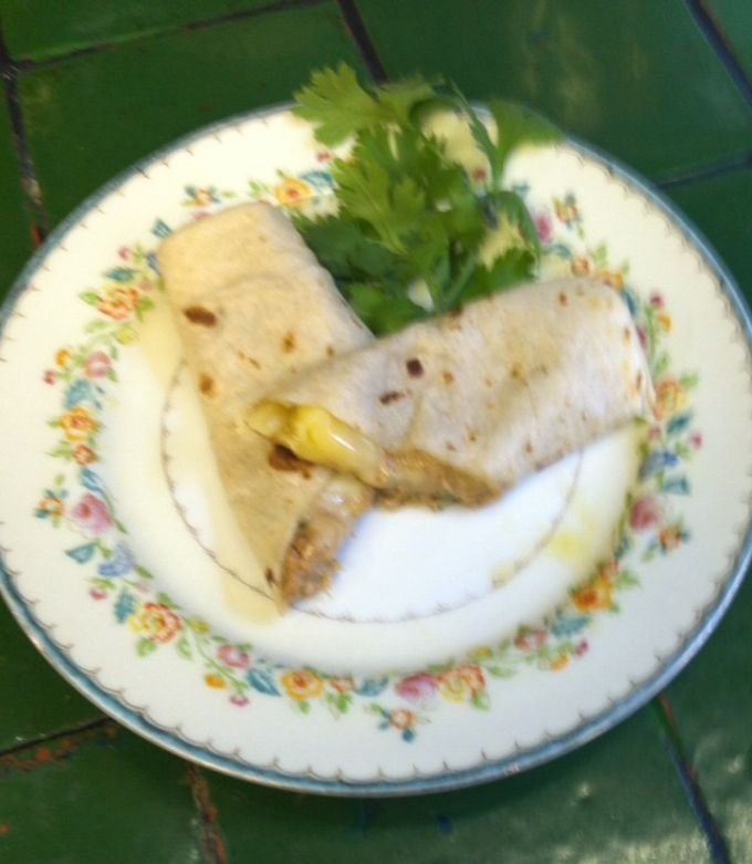 Una foto de Burrito de atún Fisher’s