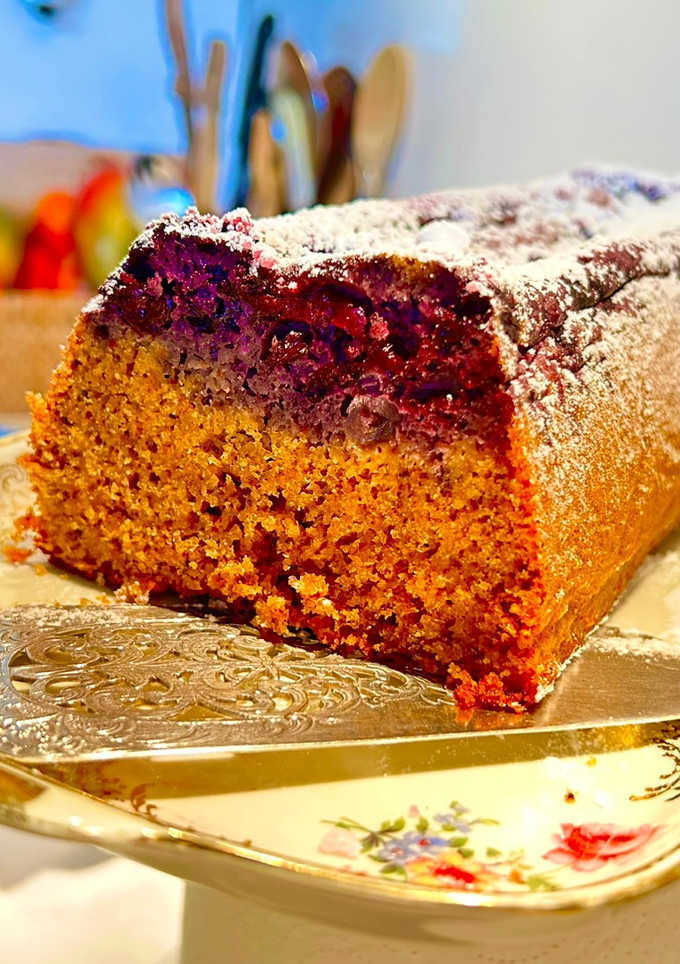 Una foto de Pastel de almendra y arándanos sin gluten