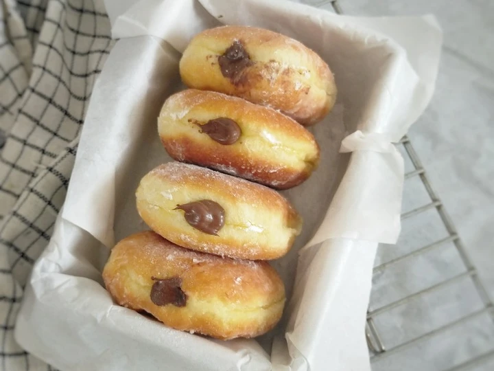 Easy Ways Make Recipes Bomboloni coklat filling the Can Spoil the Tongue Delicious.
