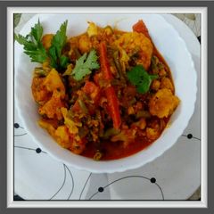 A picture of Mixed Sabji Curry.