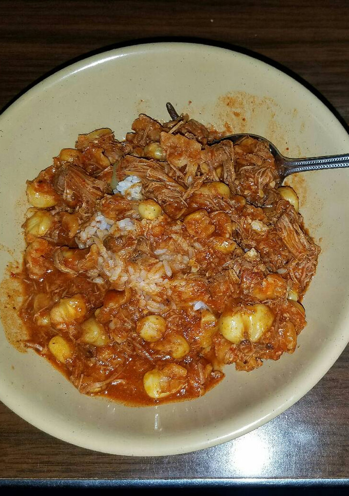 A picture of Pozole (Mexican Hominy Stew).