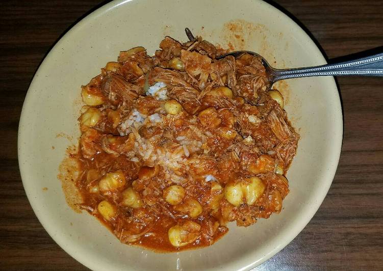 Pozole (Mexican Hominy Stew)