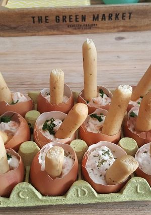 Une photo de Mousse au saumon et aux herbes spécial Pâques