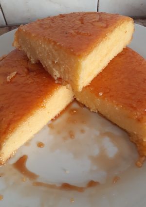 Una foto de Postre de polenta🍮