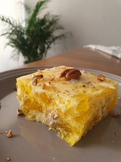 Una foto de Gelatina de piña con nuez cremosita!