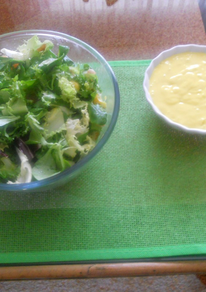 Una foto de Ensalada de salmón y mango