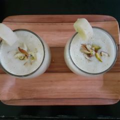 बनाना ड्राई फ्रूट स्मूथी (Banana Dryfruit Smoothie Recipe In Hindi) A picture of बनाना ड्राई फ्रूट स्मूथी (Banana Dryfruit Smoothie Recipe In Hindi).