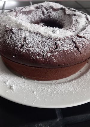 Una foto de Torta de chocolate 🍫 🤤 Rápida y fácil